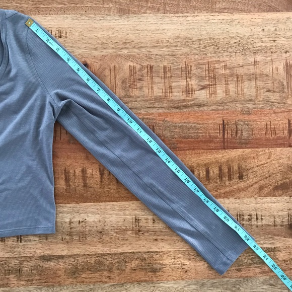 Lululemon Cropped Henley Long Sleeve Heathered Asphalt Gray Crop Top - Picture 7 of 10
